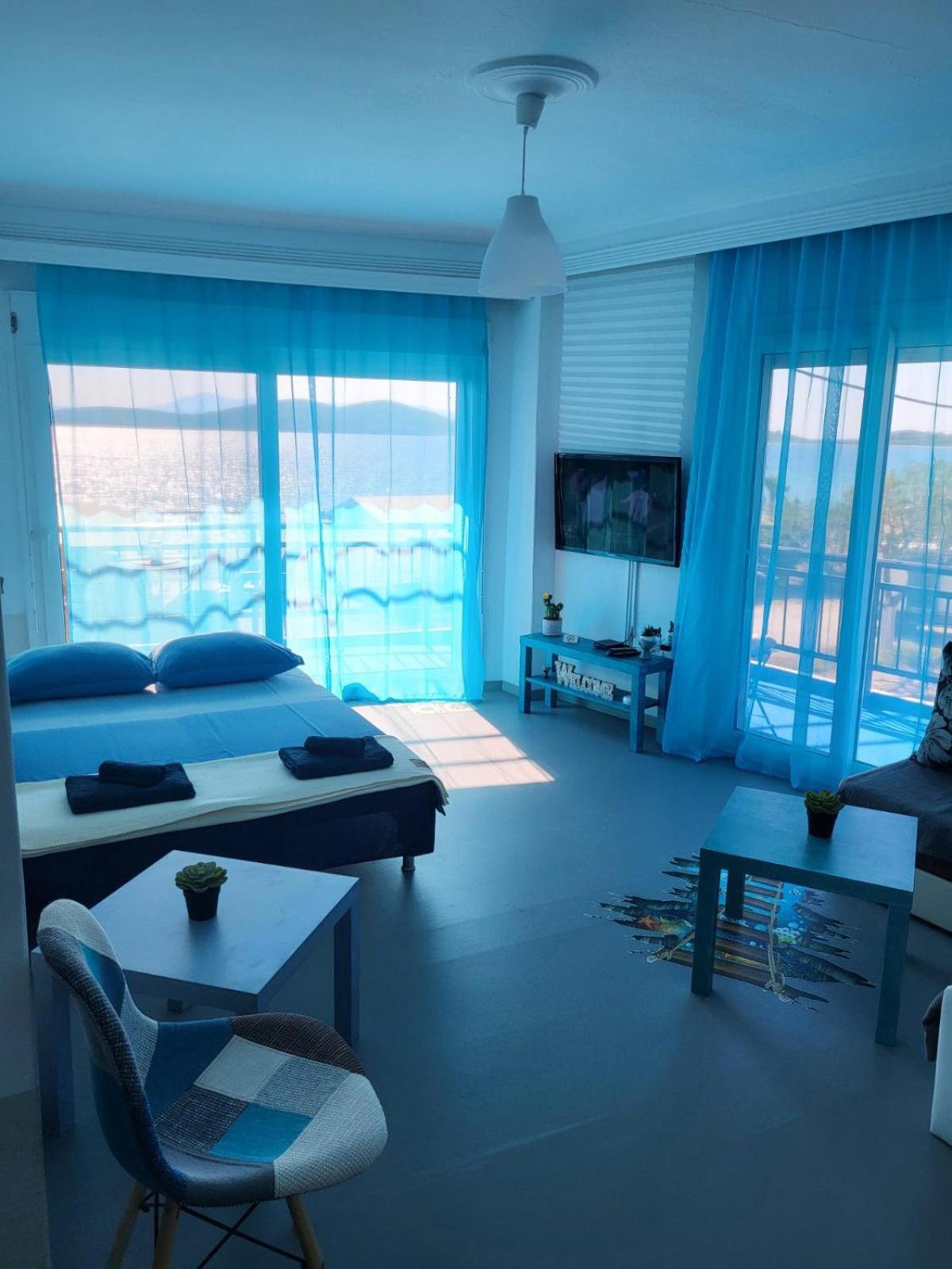 דירות Néa Péramos Upper Deck Apt. מראה חיצוני תמונה